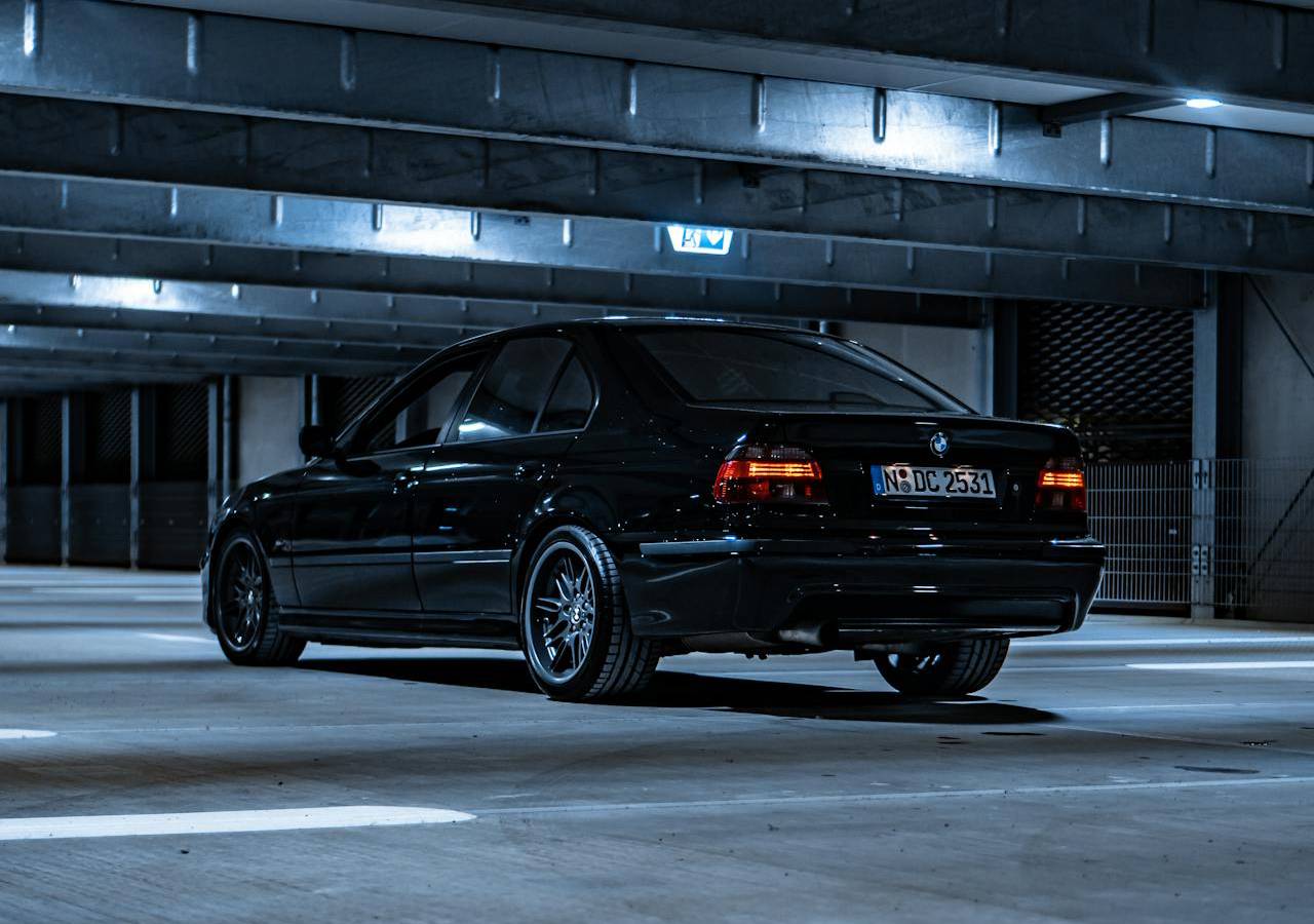 Tempat Parkir Lantai Bawah